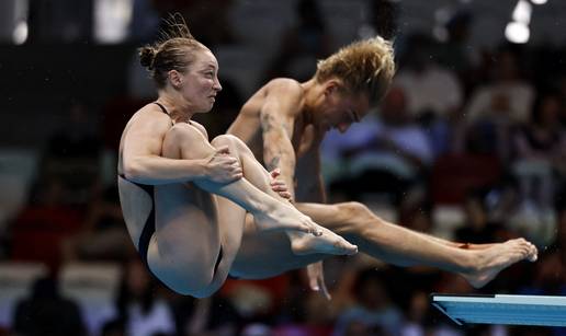 FOTO Svjetski prvaci odlučeni za 0,87 bodova. Ovo su najbolji kadrovi mješovitih skokova