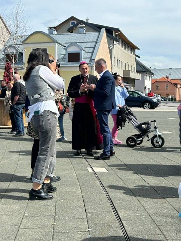 GALERIJA U Gospiću se odluka carice Marije Terezije koristi za kampanju uoči lokalnih izbora