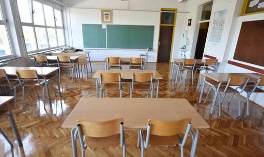 Zaštitar fizički napao učenike u Dalmaciji. Roditelji ga prijavili, traže da mu zabrane rad u školi