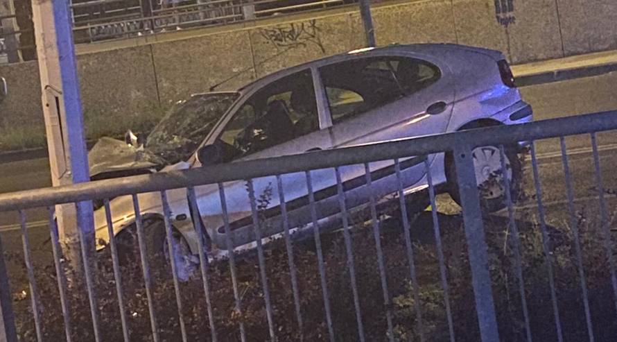 Užas na Aleji Bologne u Zagrebu - autom udario u stup i poginuo