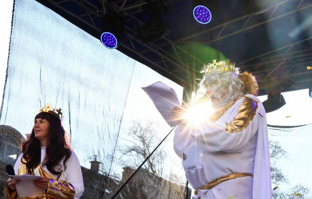 Samobor: Povorka mjesnih odbora i alegorijskih kola na Fašniku