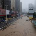 Najobilnija kiša u 140 godina poplavila je ulice Hong Konga