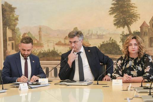 Nakon povišica novi pregovori, a sindikat ogorčen ponudom od 20€ mjesečno za topli obrok