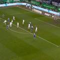 VIDEO Dinamo ga se rije&scaron;io ove zime, a sad je gol&ccaron;inom spasio bod Schalkeu! Pogledajte kako