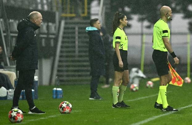 Belek: Atraktivna sutkinja na prijateljskoj utakmici KKS Lech -GNK Dinamo