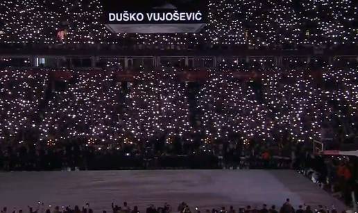 VIDEO Evo kako su se navija&ccaron;i oprostili od Du&scaron;ka Vujo&scaron;evi&cacute;a