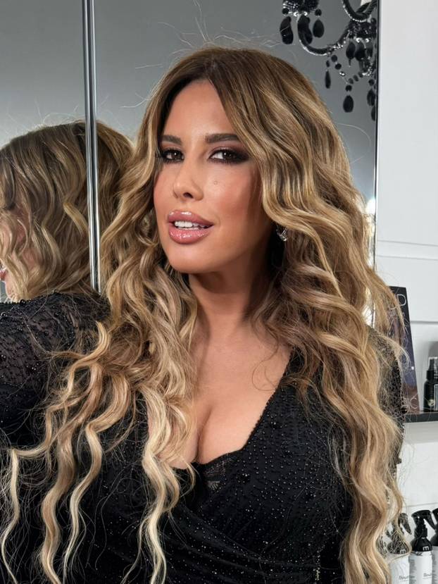 Ekskluzivno! Nives Celzijus nam poslala fotke nove tetovaže