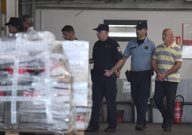 Zagreb: Privođenje  uhićenih u Hrvatskim šumama u akciji USKOK-a