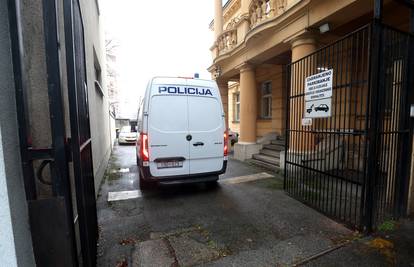VIDEO Policija o velikoj aferi 'zakapanje otpada': 'Pretresli smo 21 stan te 12 vozila...'