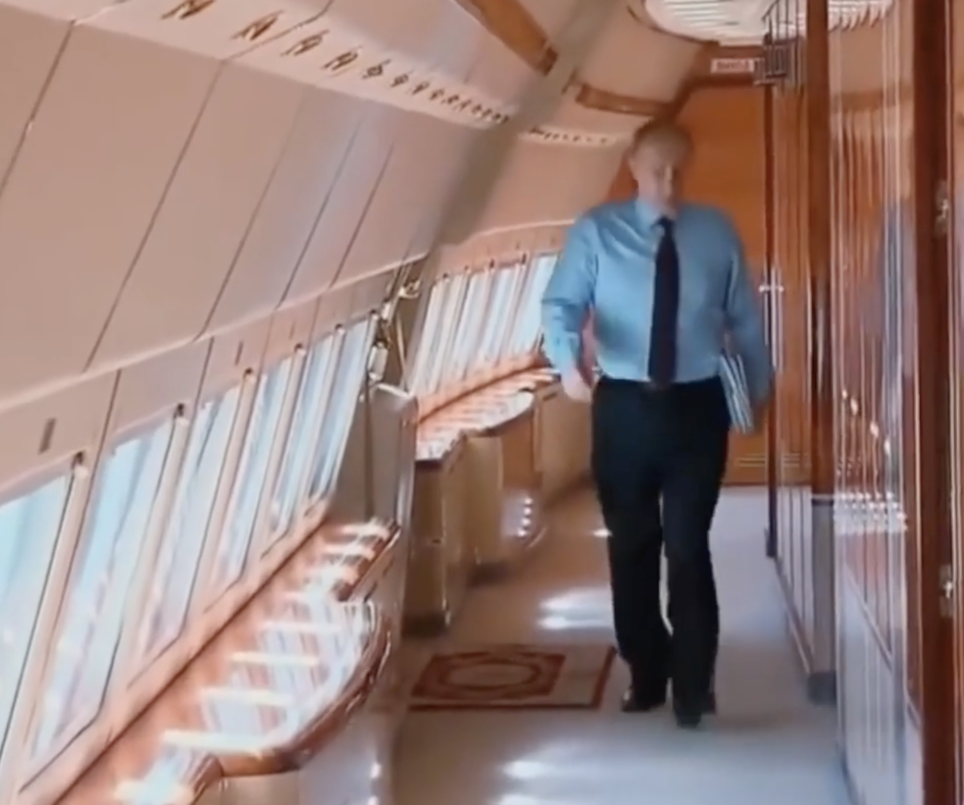 'Leteći Kremlj' vrijedan je 390 mil. dolara: Ima i pozlaćeni WC