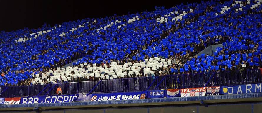 Čudesna koreografija navijača Dinama: Pogledajte fotografije