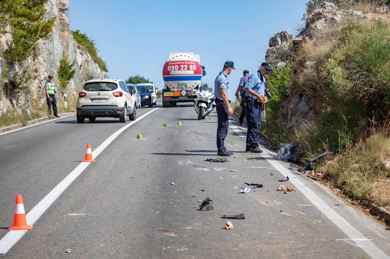 Dva automobila sletjela u provaliju nedaleko Dubrovnika