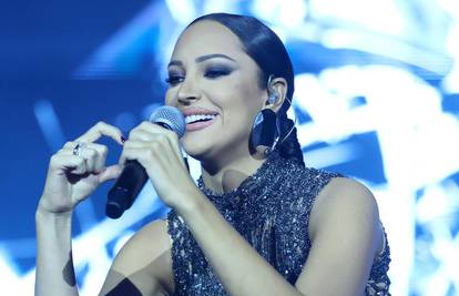 Aleksandra Prijović rasprodala četiri koncerta u Osijeku, a sad je najavila i peti: 'Volim vas!'