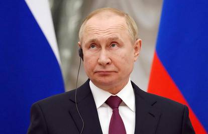 Zviždač poručio: Raste rizik od puča protiv Putina, agenti su nezadovoljni zbog sankcija