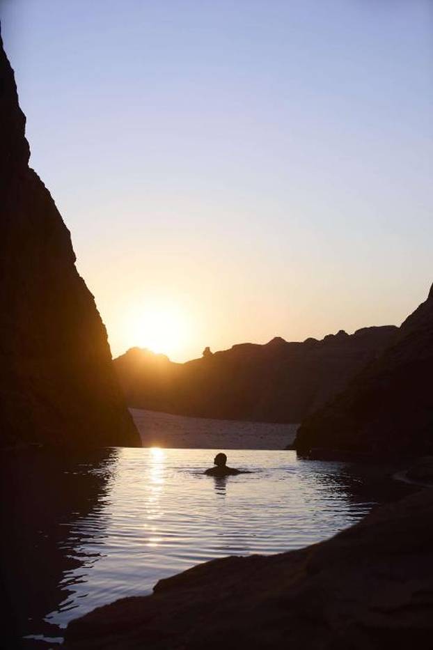 FOTO Ovaj bazen isklesan u stijeni najljepši je na svijetu!