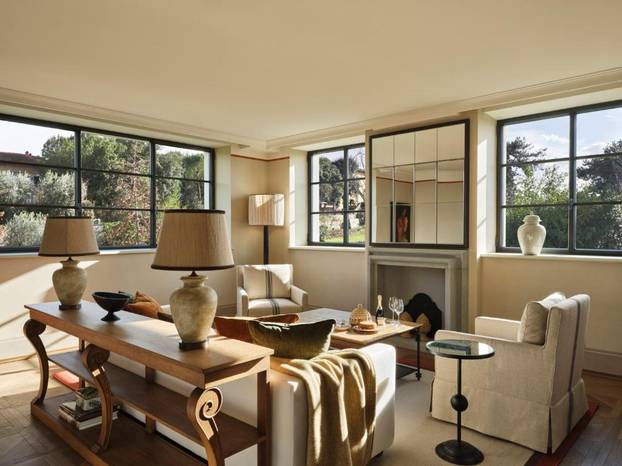 Nekadašnji internat u renesansnoj vili gostima nudi kapelu i kazalište