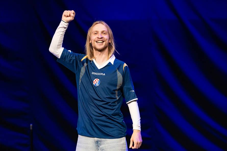 Ekipa predstave o Luki Modriću: U Obrovcu je bilo baš emotivno, svi su plakali na scenu s djedom