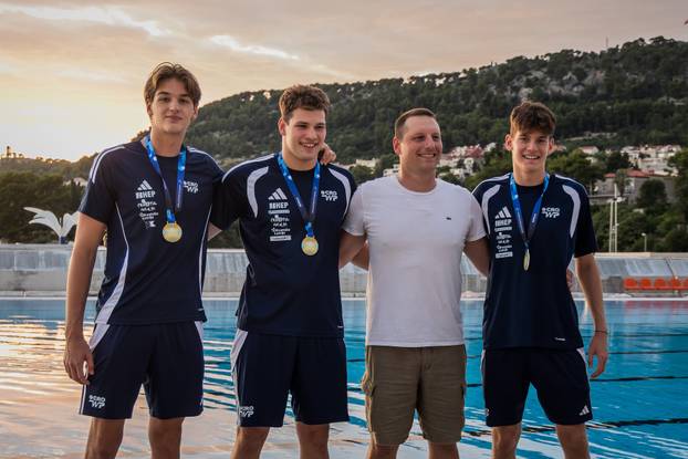 Hrvatski U-18 vaterpolisti dočekani u Splitu nakon osvajanja svjetskog zlata