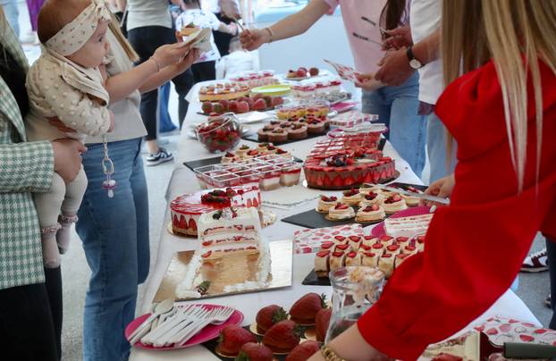 Održana je manifestacija Dani jagoda u Vrgorcu