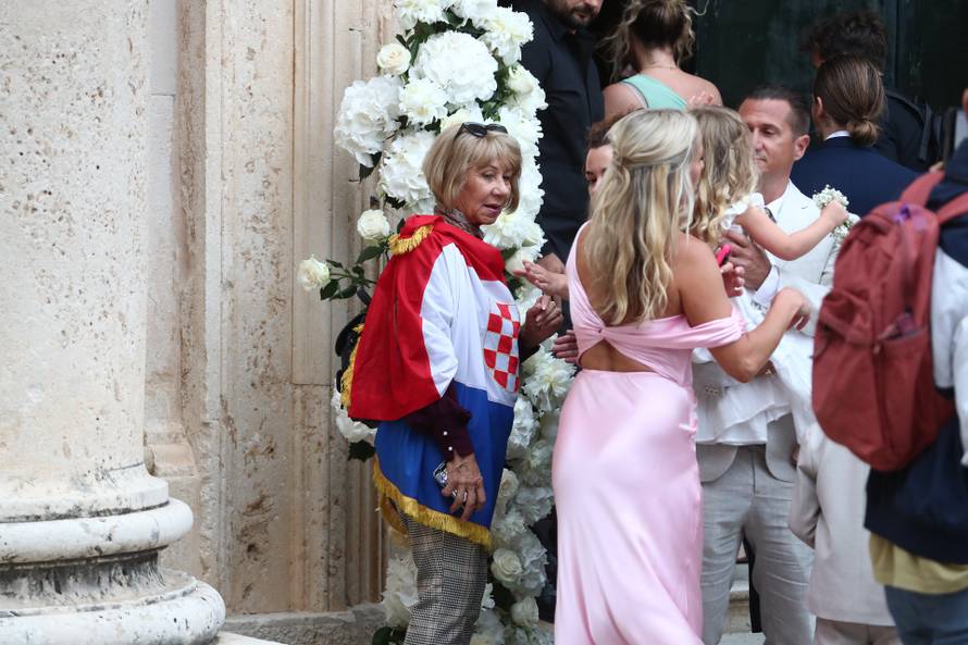 ARHIVA - 2024. Dubrovnik: Vjenčanje Nicole Artukovich i Liama Stewarta u crkvi sv.Ignacija