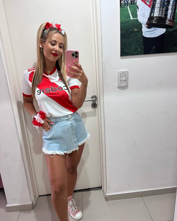 FOTO Bujna Argentinka upala u hotel omiljene ekipe i ostvarila san. Samo, zaboravila je nešto