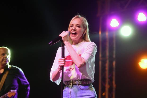 Vodice: Koncert Jelene Rozge na vodickoj rivi