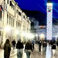 VIDEO Fantastičan prizor iz Dubrovnika:  Zvonik zasjao u 'kockicama' u čast 'barakuda'