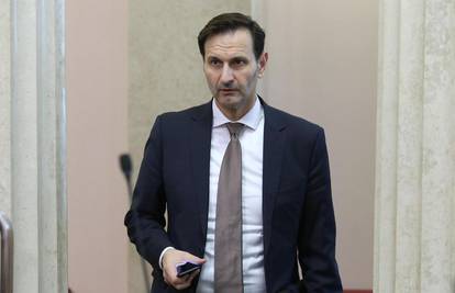 'Plenković ne okuplja, on dijeli, neka odustane od kandidature'