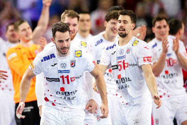 Zagreb: Slavlje rukometaša Hrvatske nakon pobjede nad Mađarskom i prolaska u polufinale Svjetskog prvenstva