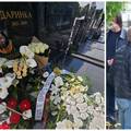 Na grobu stoji emotivna poruka Nikoline Pišek i kćeri za Vidoja, Miša Grof došao s 'osiguranjem'