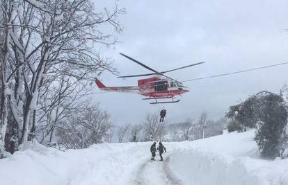 Lavina u Alpama: Spasioci na terenu, četvero ljudi poginulo