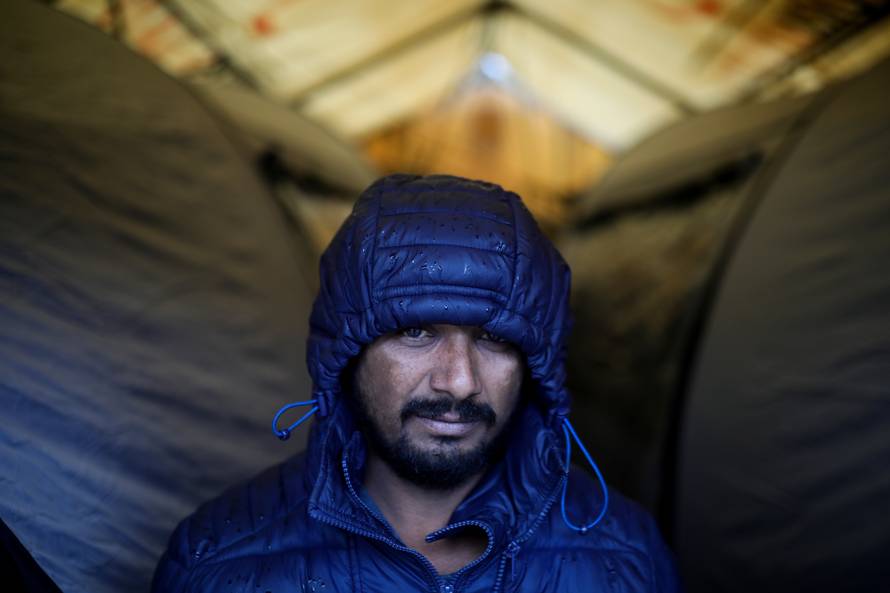 Noć u paklu Vučjaka: Mlate nas i pucaju, bojimo se crne policije