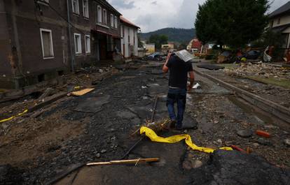 Ovo je strašno! Grad u Poljskoj nakon poplava izgleda kao da ga je pogodila atomska bomba