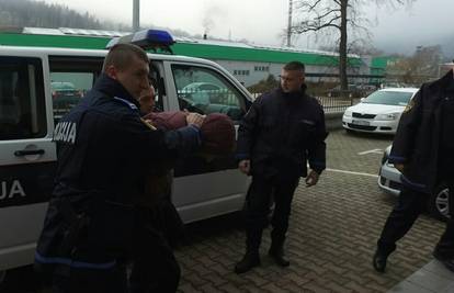 'Divljaka iz Travnika' doveli na sud: Čeka se odluka o pritvoru