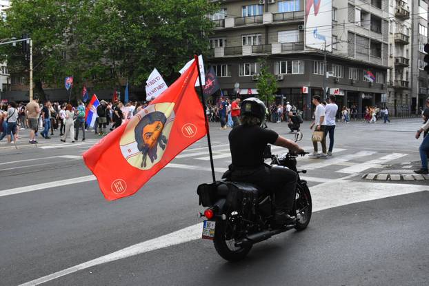 Beograd: Studenti u blokadi pozvali su na skup na Slaviji, a jedno od okupljališta građana je i kod Pravnog fakulteta