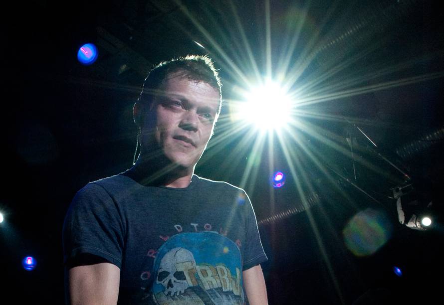Singer Brad Arnold died