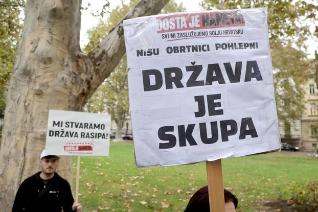 Zagreb: Prosvjed UGP-a i SMOi-ja protiv povećanja poreznog opterećenja