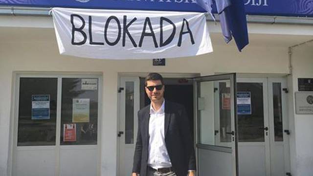 Studenti Hrvatskih studija: 'Nećemo se slikati s Pernarom'