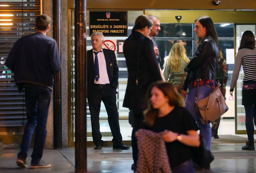 'Mi ne želimo da nam Vatikan određuje što ćemo studirati'