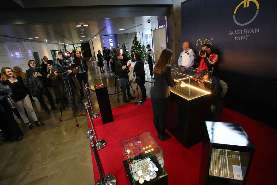 Predstavljena zlatna poluga od 12,44 kg vrijedna 500.000 €