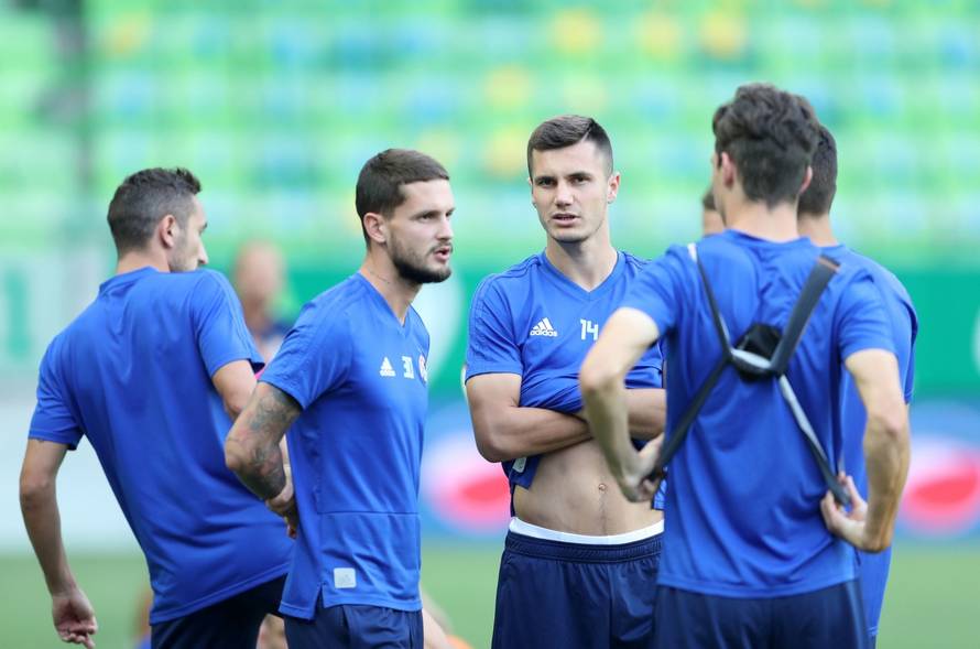 BudimpeÅ¡ta: Trening nogometaÅ¡a Dinama uoÄi uzvratnog susreta protiv Ferencvarosa