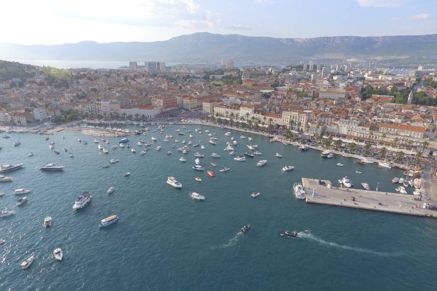 Oproštaj s legendom: Uz lijes Doris, Karan, Grašo, Huljići...