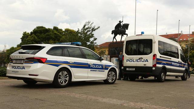 Zagreb: Policija na Trgu kralja Tomislava