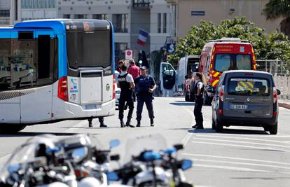 Vozilom se zabio u autobusne stanice, poginula je žena (42)