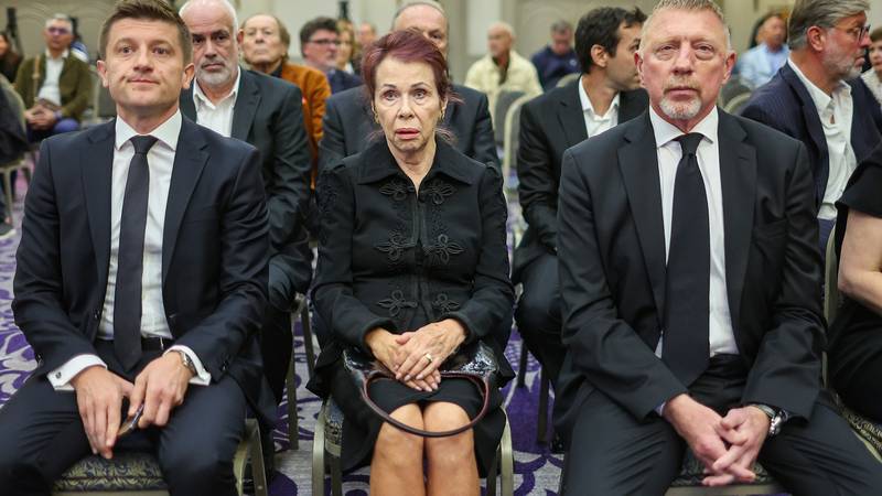 FOTO  Potreseni Boris Becker, Rade Šerbedžija i teniski asovi u Zagrebu ispratili Nikolu Pilića