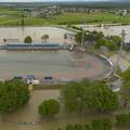 Korana progutala stadion NK Karlovca. Pretvorio se u bazen