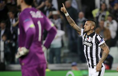 Vidal zabio Subašiću iz penala, Juve s vodstvom ide na uzvrat