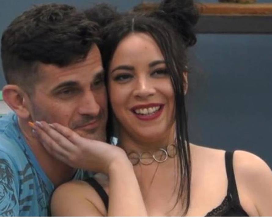 Anezi: 'Bogo me privlačio sve više i ima veliku inteligenciju'