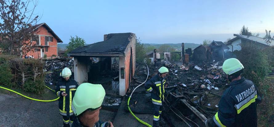 Dvije kuće izgorjele do temelja: Umirovljenici ostali bez svega