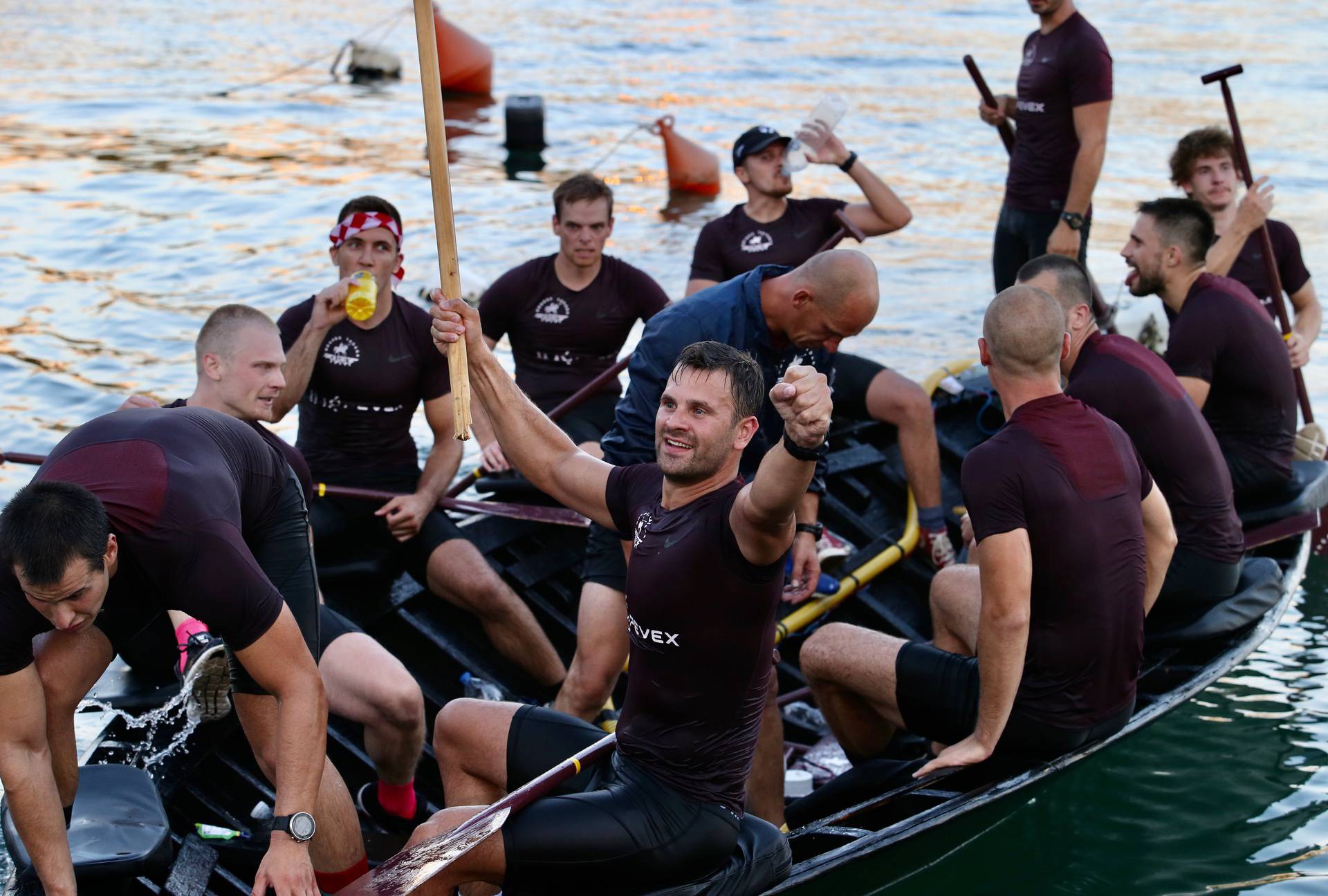 Udruga Lađara Zagreb pobjednici 23. Maratona lađa na Neretvi